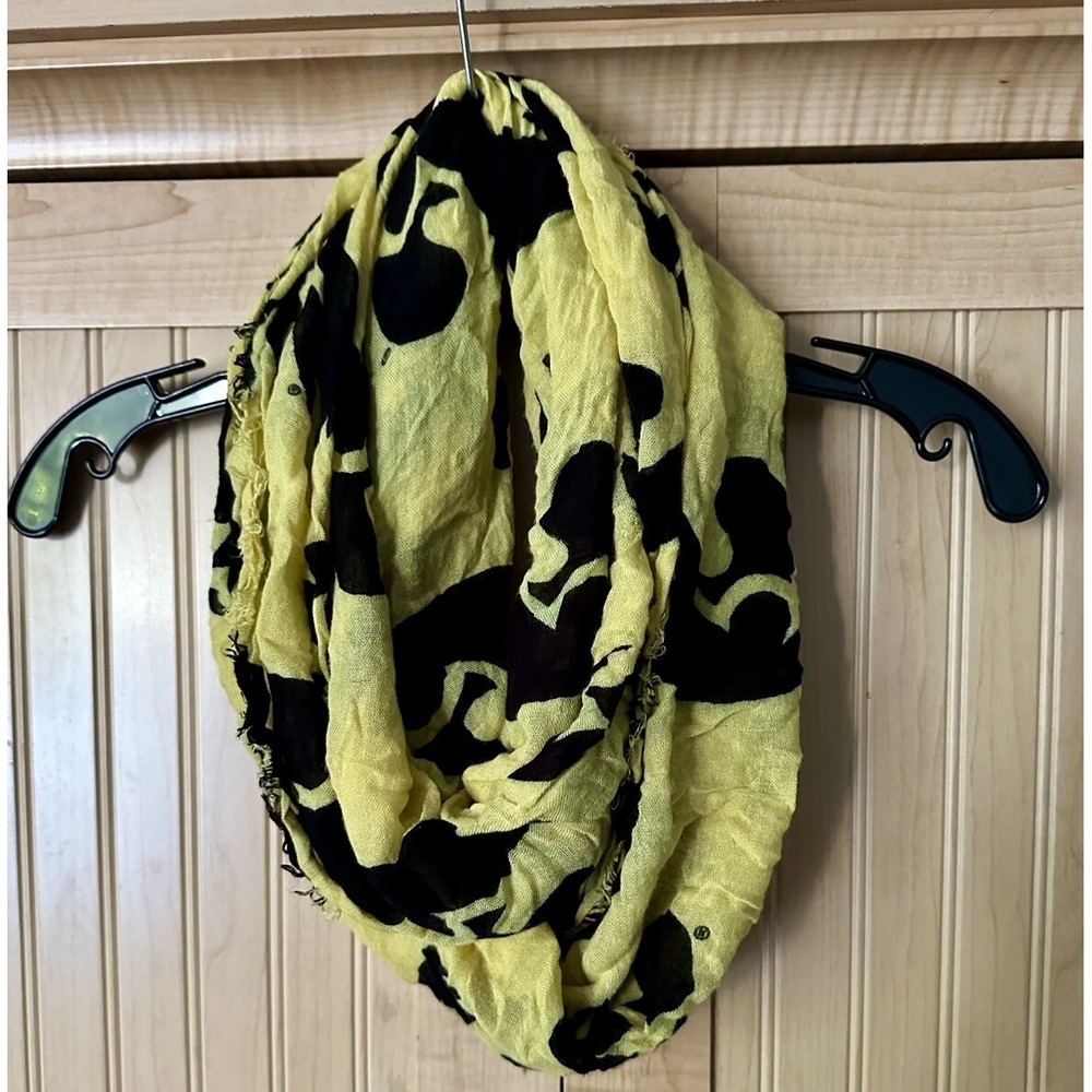 Official Iowa Hawkeyes: ZooZatz Women's Thin Crinkle Infinity Scarf - Yellow Blk